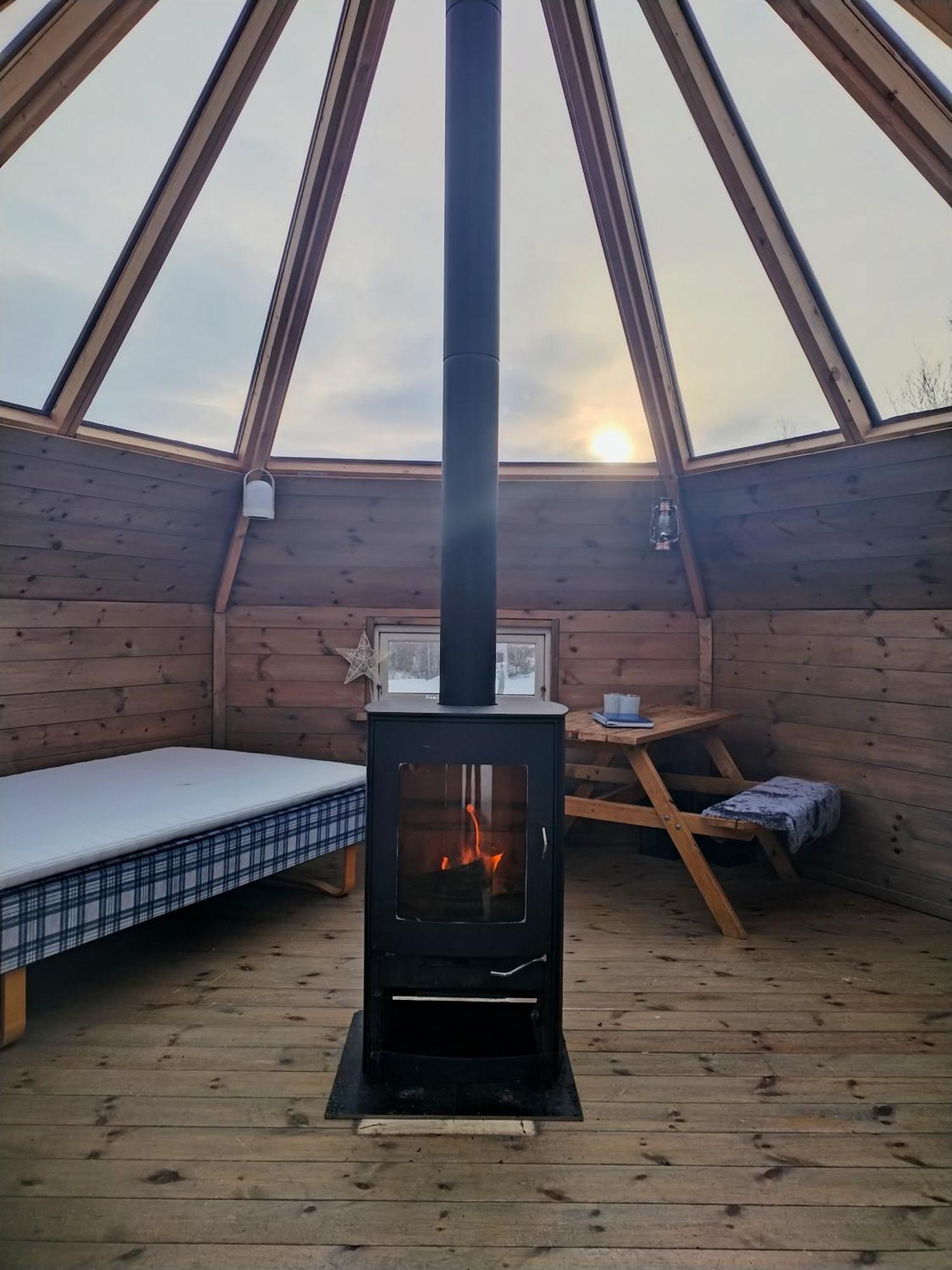 Hessdalen Ufocamp Apartment Varhus Room photo
